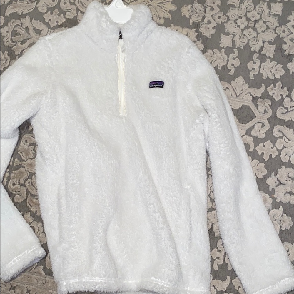 White patagonia quarter zip
